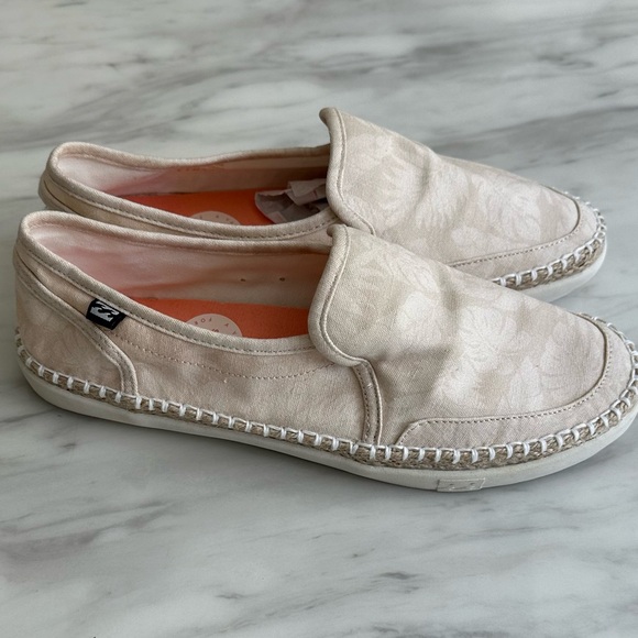 NWT sz9 BILLABONG beachy loafers - Picture 2 of 6